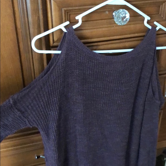 Hollister long sleeve sweater - Picture 3 of 4